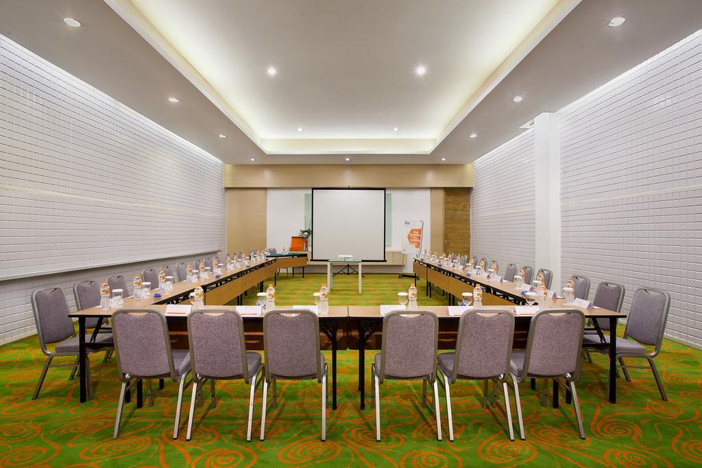 Harris Hotel & Convention Festival Citylink Bandung Dış mekan fotoğraf