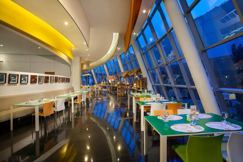 Harris Hotel & Convention Festival Citylink Bandung Dış mekan fotoğraf